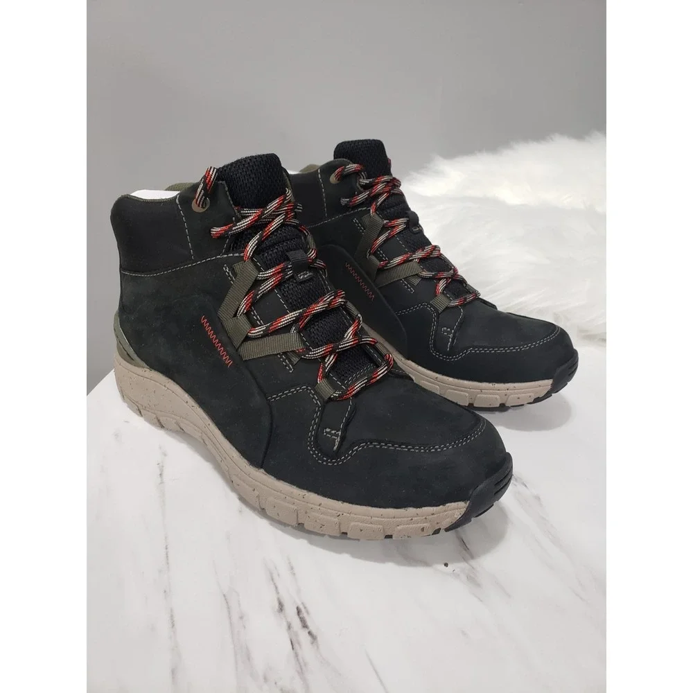 NEW NO BOX 7 WIDE Clarks Hiking Boots Wave Summit AP Waterproof Comfort Women's